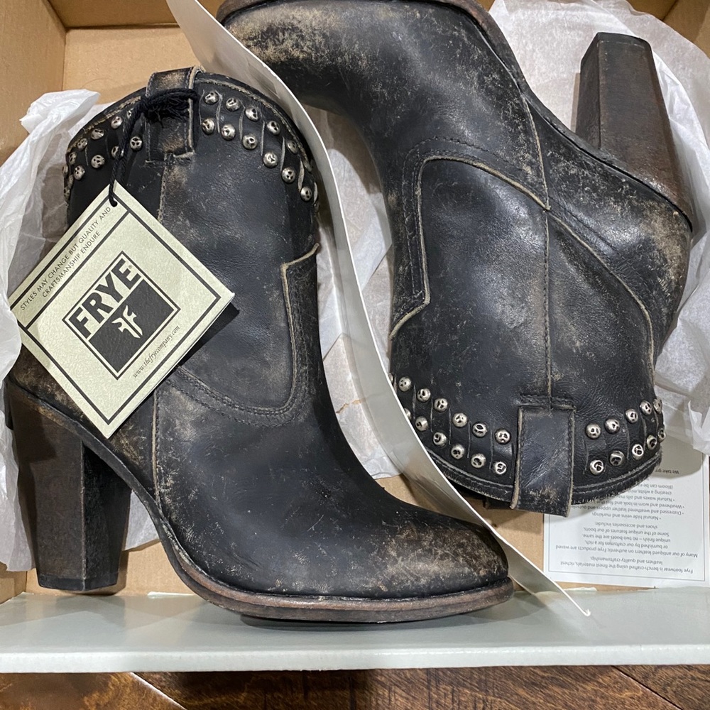 Frye Jenny Cut Studded Booties